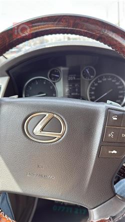 لێکزس LX